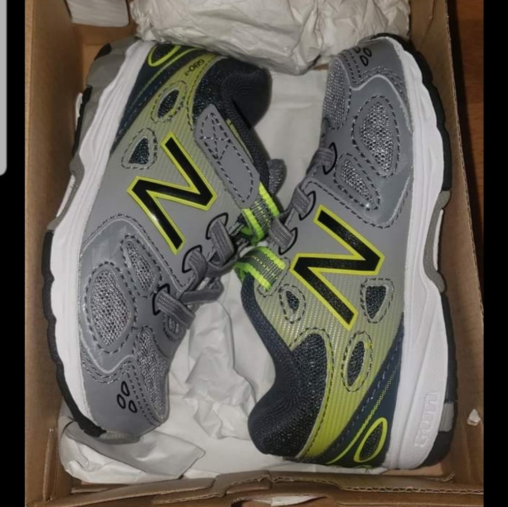 NEW IN BOX New Balance Toddler Shoes!!